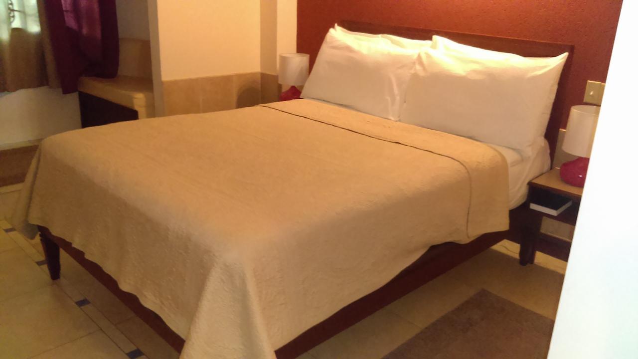 Brandsville Suites Джорджтаун Екстериор снимка
