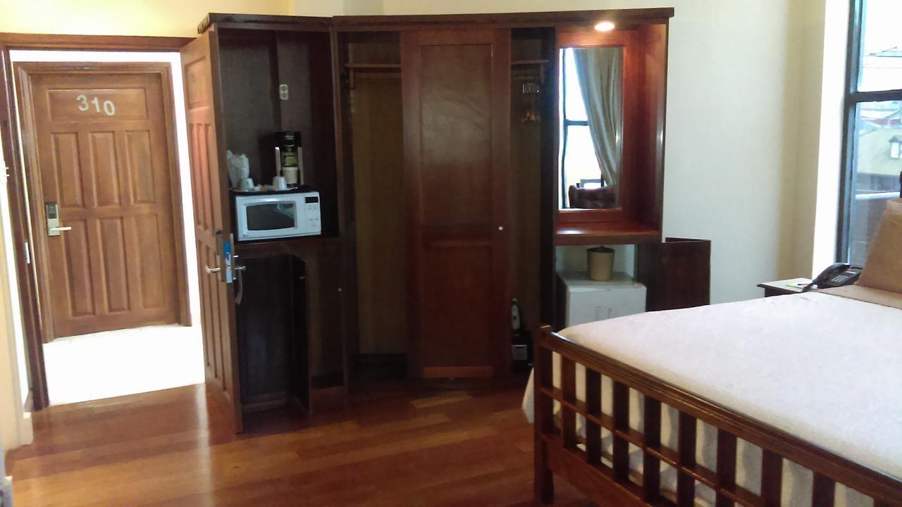 Brandsville Suites Джорджтаун Екстериор снимка