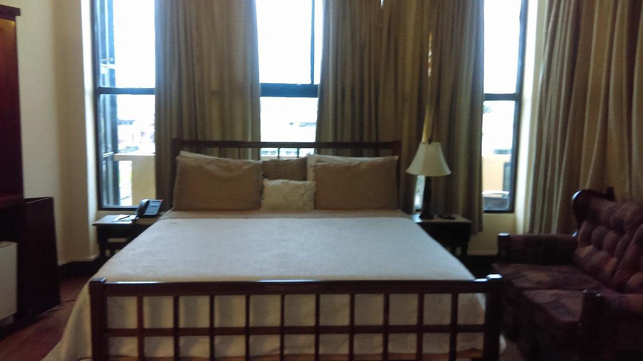 Brandsville Suites Джорджтаун Екстериор снимка