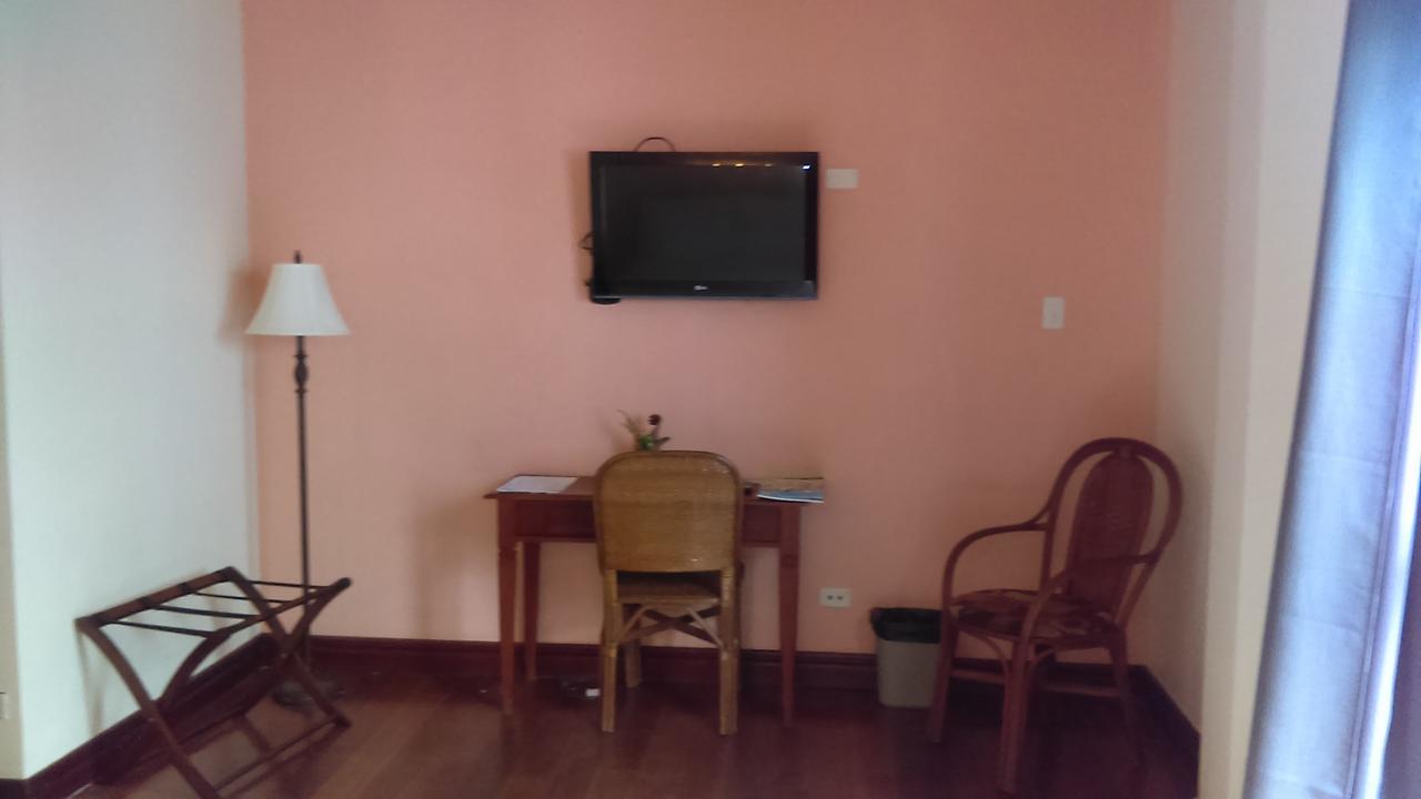 Brandsville Suites Джорджтаун Екстериор снимка