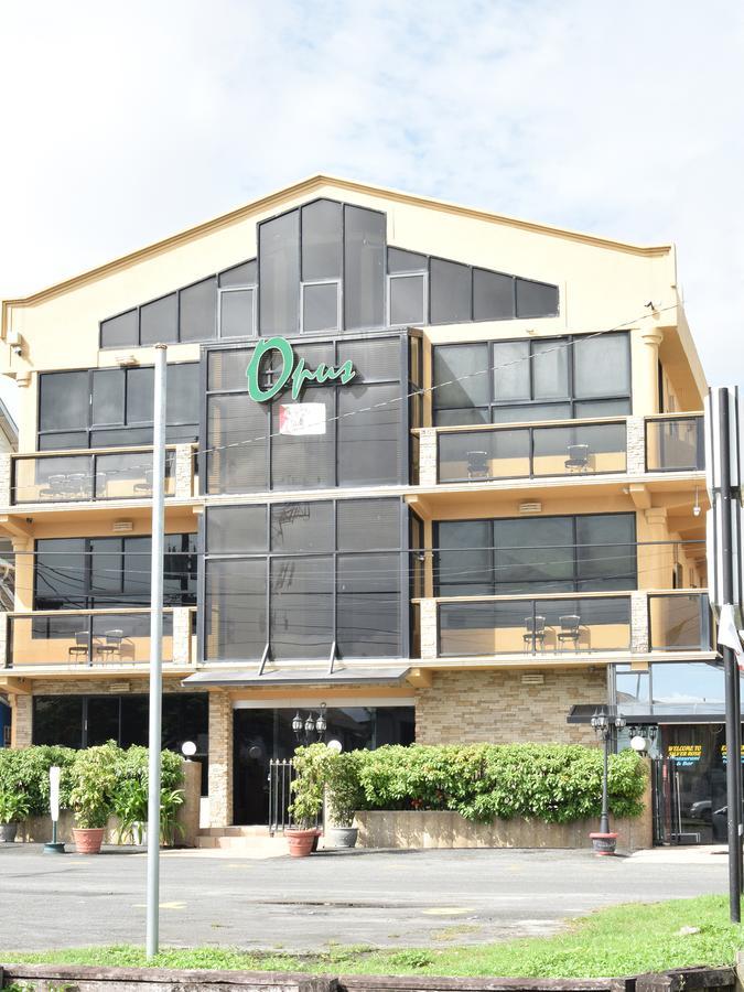 Brandsville Suites Джорджтаун Екстериор снимка