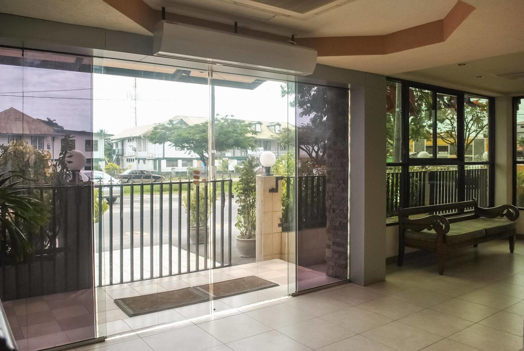 Brandsville Suites Джорджтаун Екстериор снимка