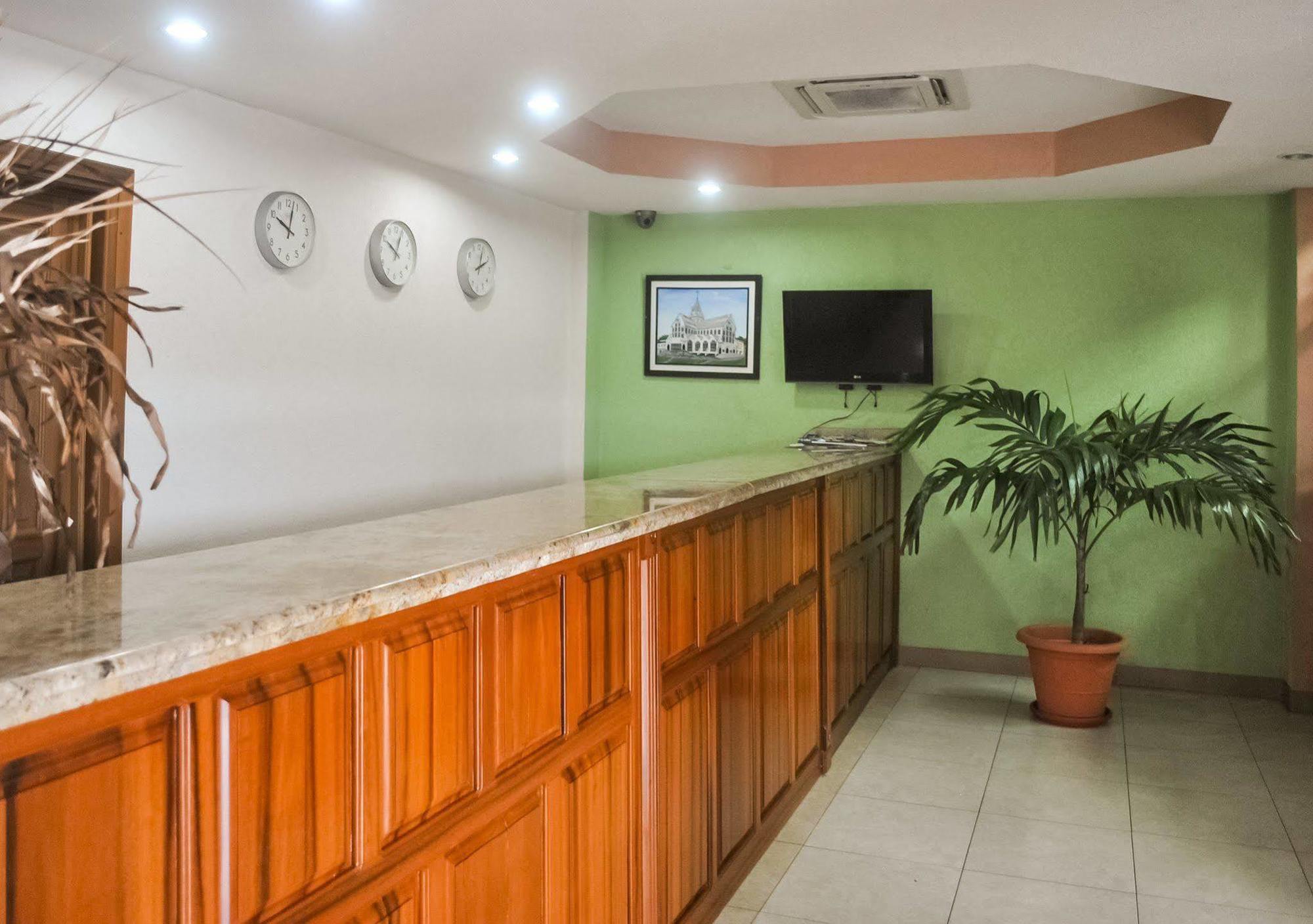 Brandsville Suites Джорджтаун Екстериор снимка