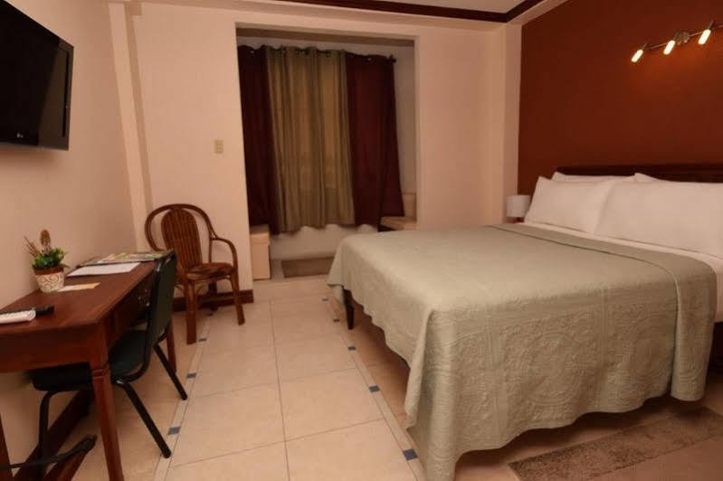 Brandsville Suites Джорджтаун Екстериор снимка